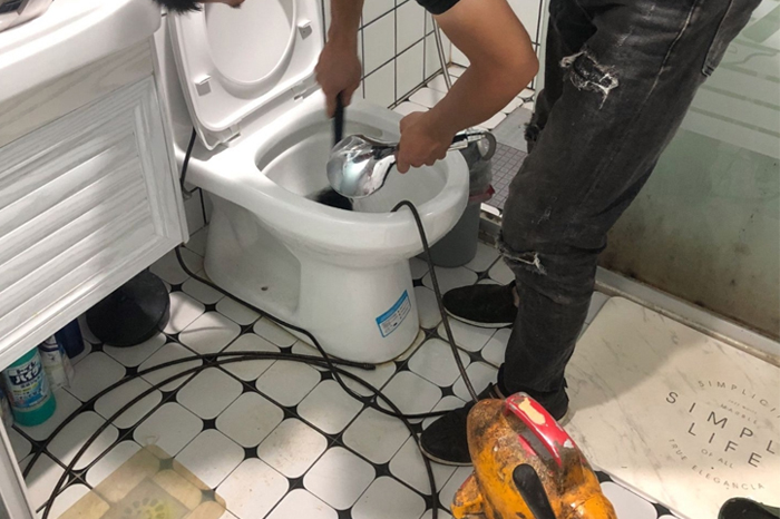 梨林镇疏通下水道