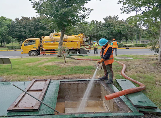梨林镇化油池清理